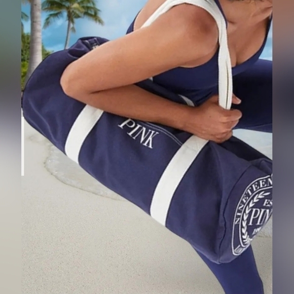 Pink Victoria's Secret NWT Canvas Duffle bag. - Picture 4 of 11